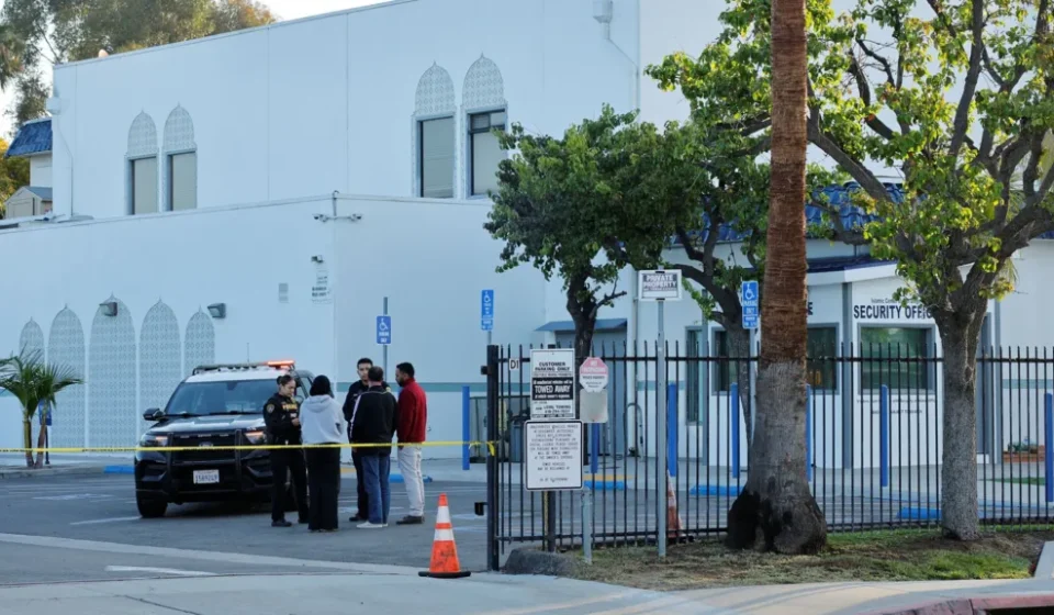 17 year old teen who livestreamed san diego mosque shooting has been charged with murder